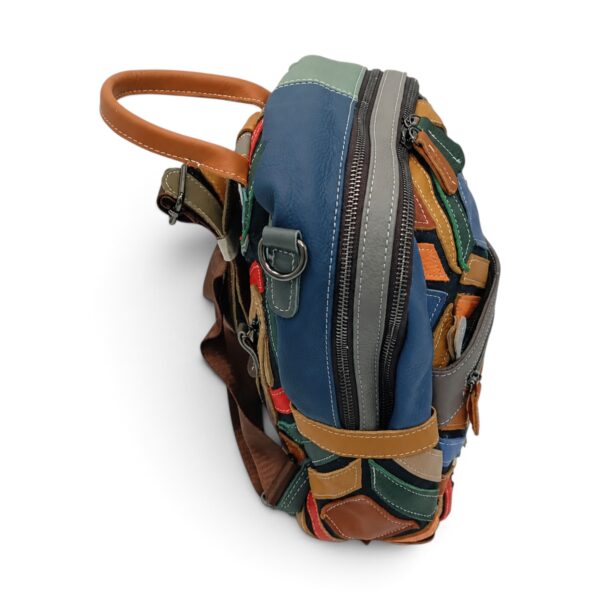 Rucsac damă multicolor din piele naturală, stil casual și practic.