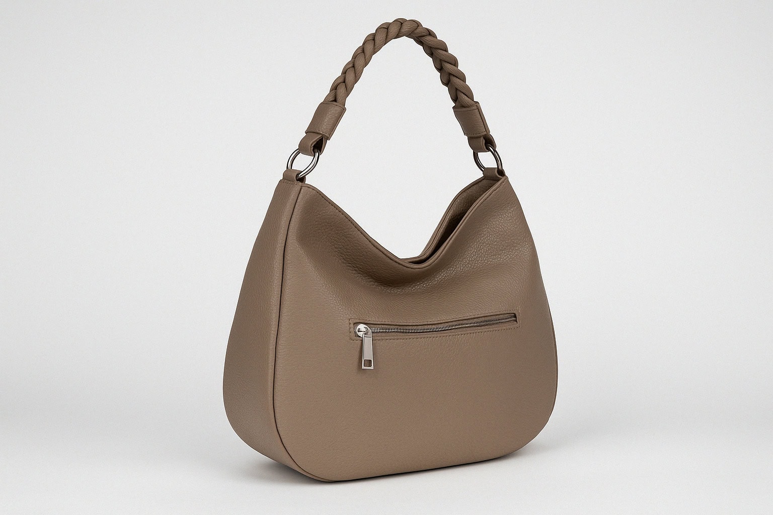 Cum să alegi geanta perfectă în 2025 – Ghidul complet pentru femeia modernă