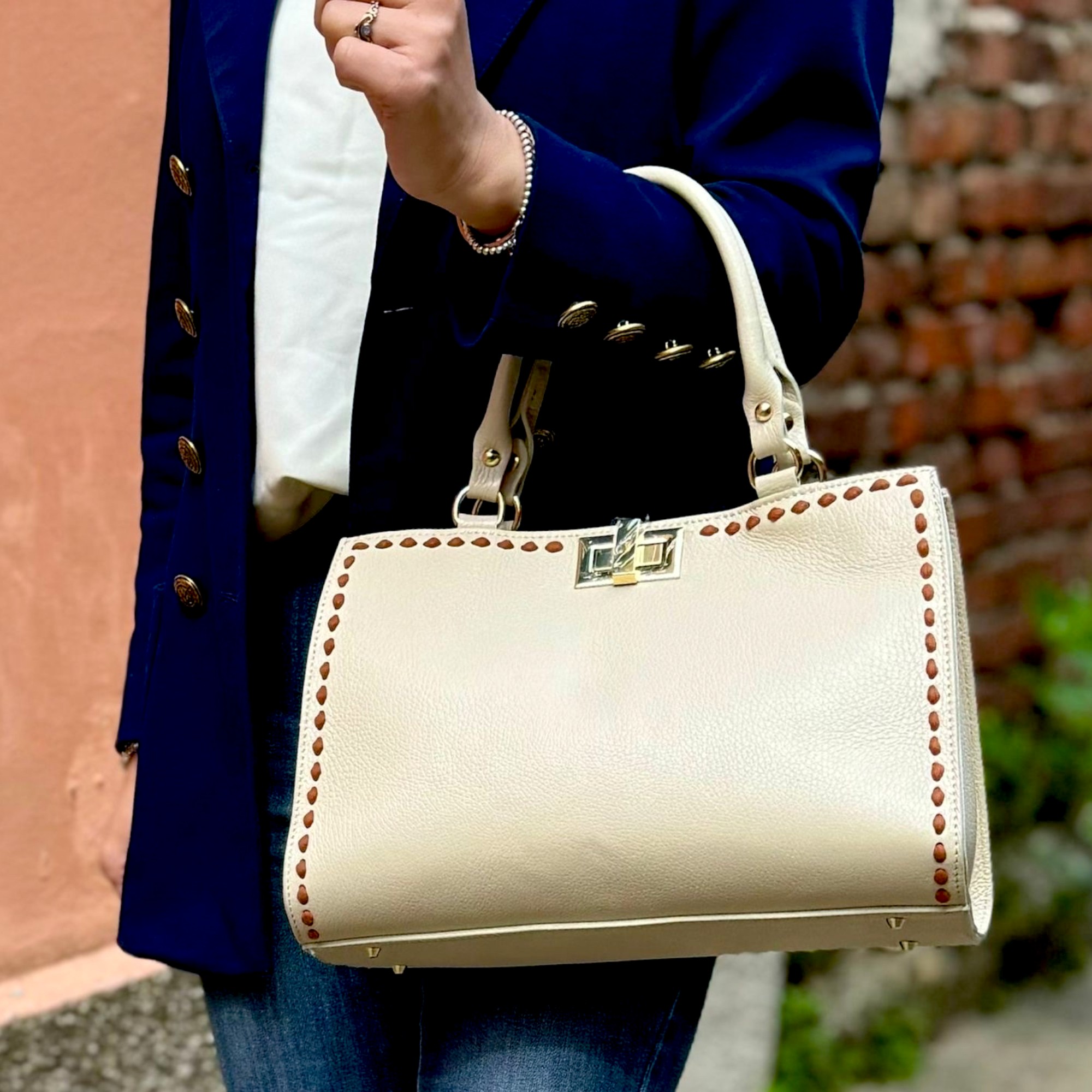 Geantă damă din piele naturală Belle Monique Couture HM510-1Blu Notte- (1) Geantă damă din piele naturală Belle Monique Couture HM510, diferite culori