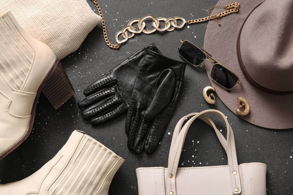 Culori și materiale care se poartă în 2026: ghid de stil pentru accesorii feminine Culori și materiale care se poartă în 2026: ghid de stil pentru accesorii feminine