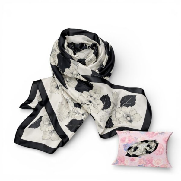 Eșarfă Feeling Silk – Alexa G&D-205 (85×180 cm) | Ivory Noir Bloom, Cutie Cadou
