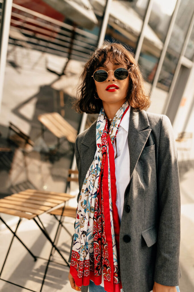 Cum cumpără femeile din România accesorii în 2026 – ce s-a schimbat cu adevărat