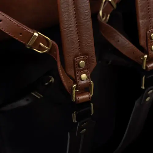 Rucsacul de damă din piele naturală – soluția elegantă pentru femeile active Rucsacul de damă din piele naturală – soluția elegantă pentru femeile active