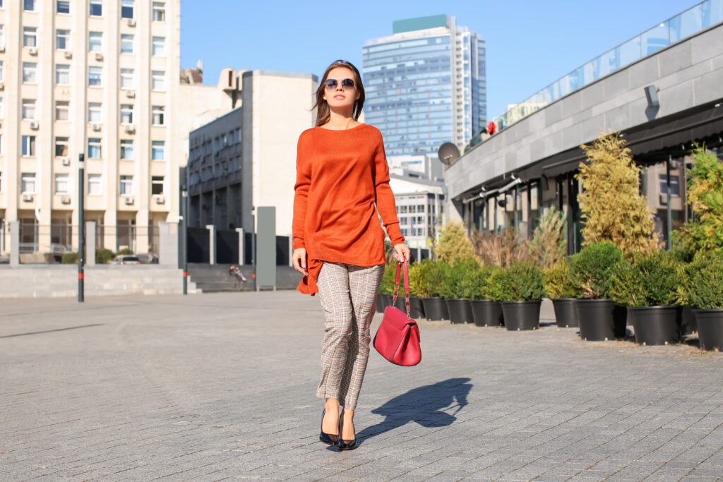 Cum îți construiești stilul în jurul accesoriilor (fără să-ți schimbi garderoba) Cum îți construiești stilul în jurul accesoriilor (fără să-ți schimbi garderoba)