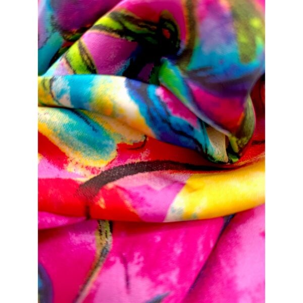 Eșarfă damă pătrată „Fuchsia Bloom” YF73-4 – 70x70 cm, 100% viscoză Print floral artistic, Cutie Cadou inclusă