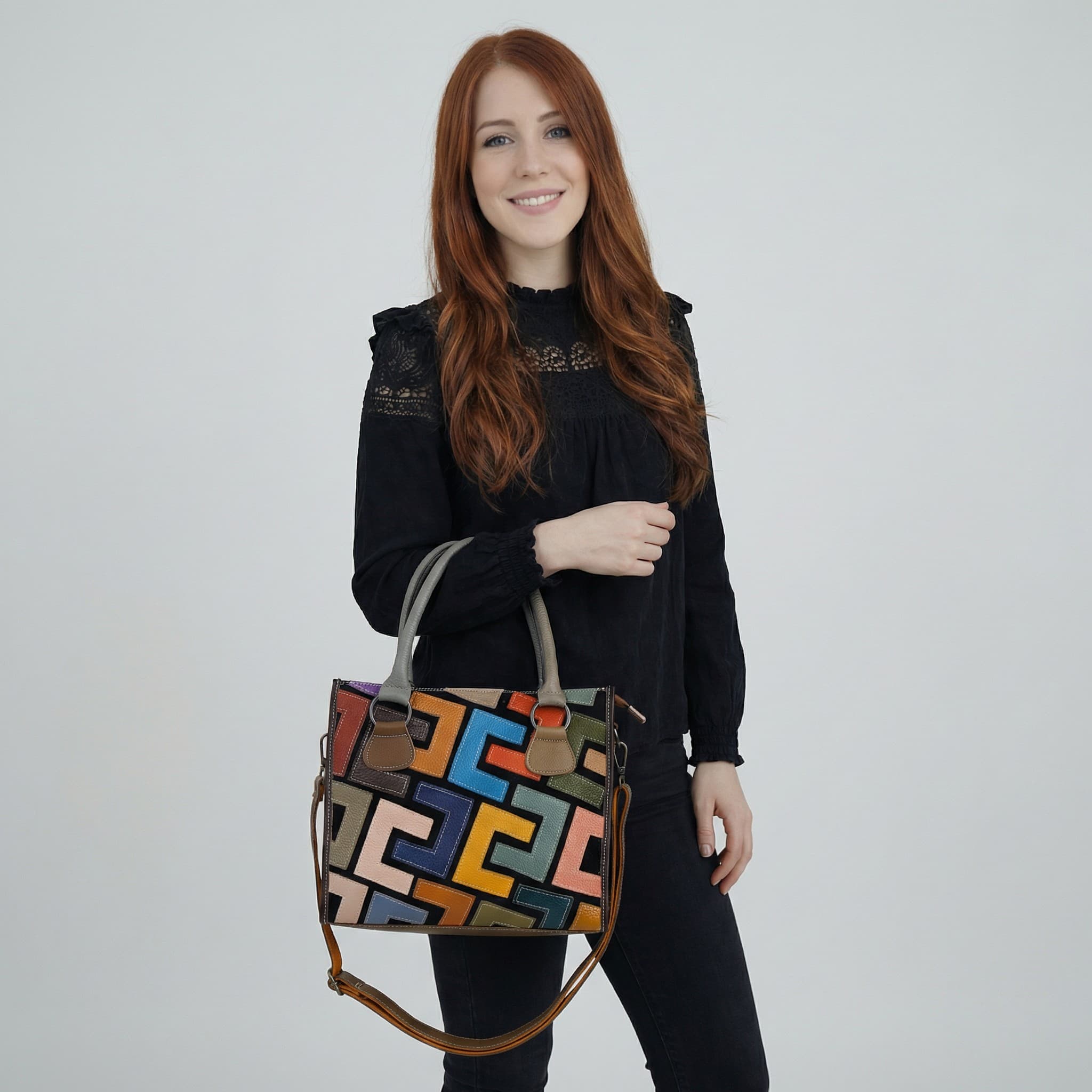 Geantă damă Jasmine 9935 din piele naturală – design geometric multicolor, stil artistic modern