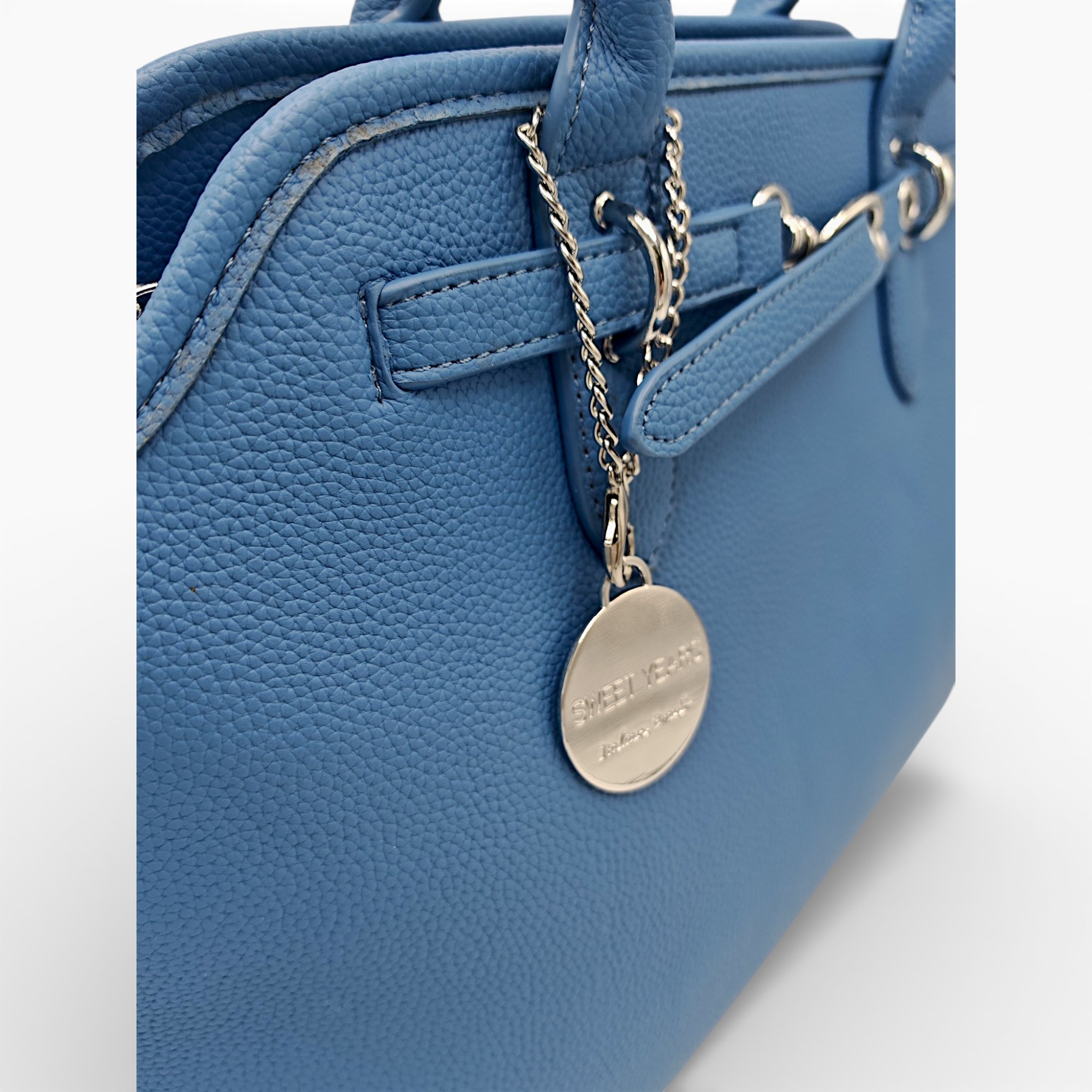 Geantă damă Sweet Years Italian OSY66884 – Albastru Denim, design elegant structurat (5) Geantă damă Sweet Years Italian OSY66884 – Albastru Denim, design elegant structurat