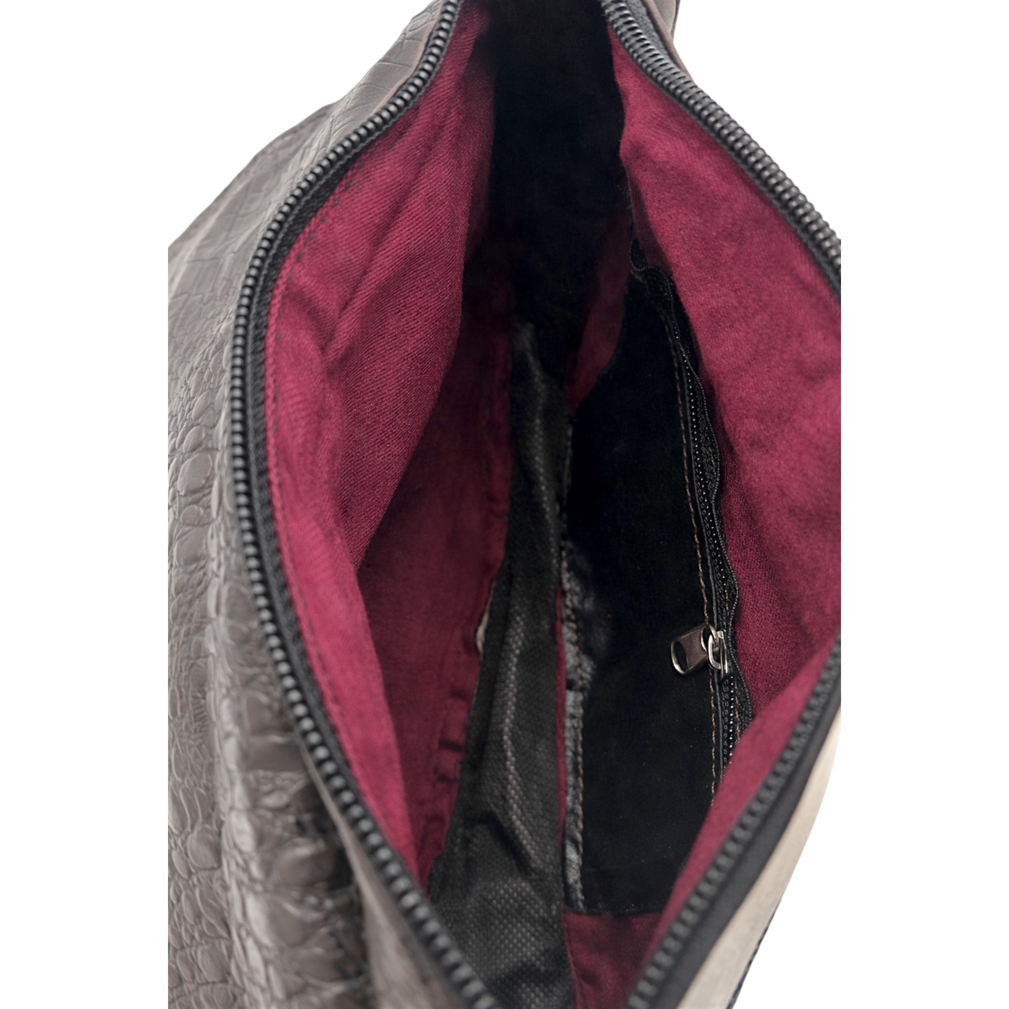 Geantă damă din piele naturală R30-14 – Dark Mocha Classic, compactă, practică și atemporală (1) Geantă damă din piele naturală R30-14 – Dark Mocha Classic, compactă, practică și atemporală