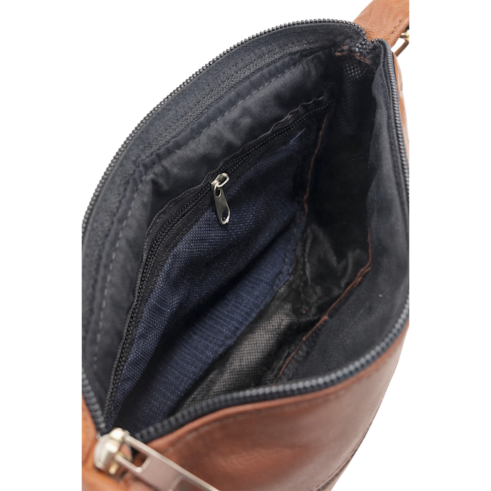 Geantă damă din piele naturală R30-15 – Caramel Harmony, compactă, practică și atemporală (1) Geantă damă din piele naturală R30-15 – Caramel Harmony, compactă, practică și atemporală