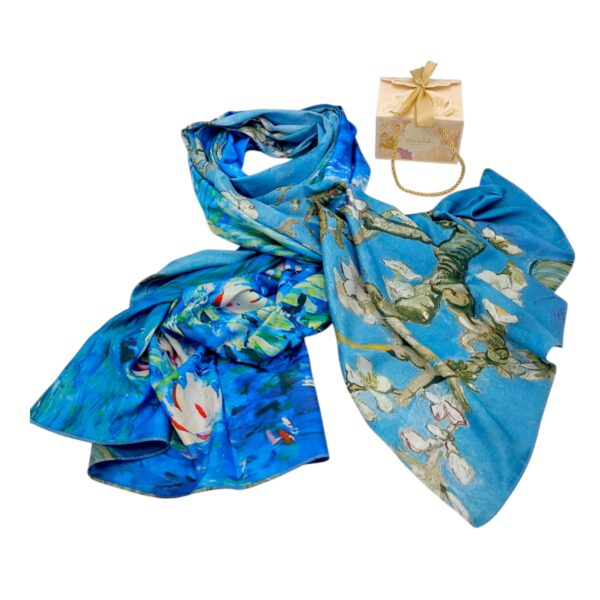 Eșarfă Artistică Water Lilies & Almond Blossom 8108-9 – Reversibilă (2 Fețe), 50% Mătase & 50% Vîscoză, 180×68 cm, Cutie Cadou Inclusă