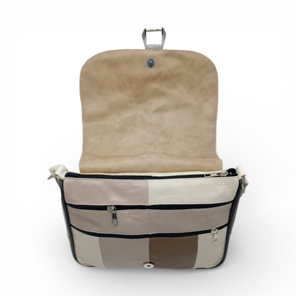 Geantă damă unicat Lucia R45-502, realizată din piele naturală multicolor, cu compartimente spațioas.