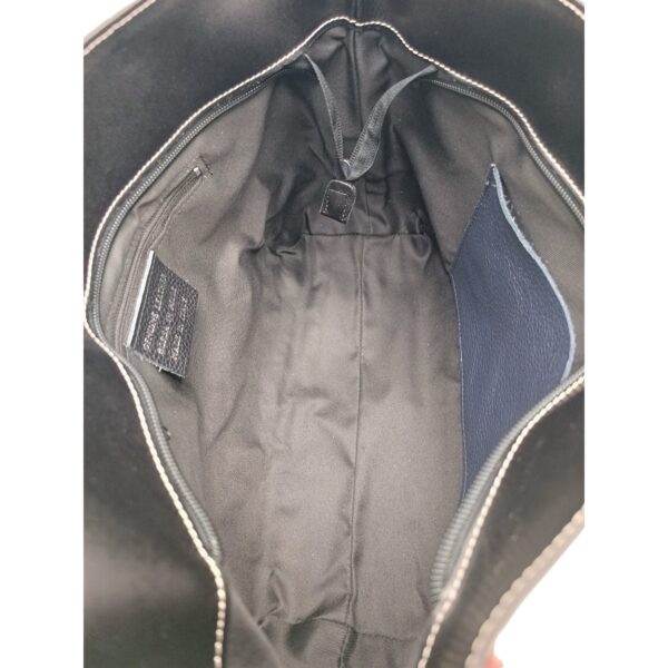 Geantă damă din piele naturală, model modern patchwork cu accente negre, perfectă pentru orice ținut.