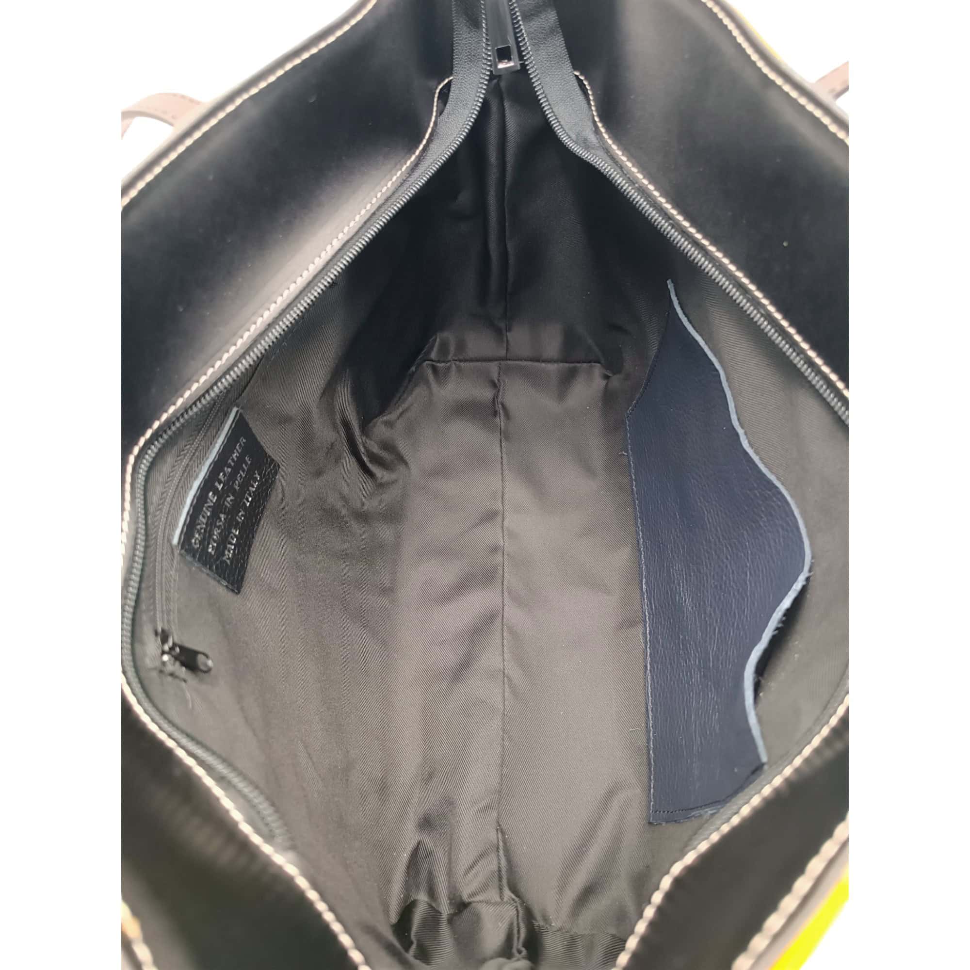 Geantă damă din piele naturală, design modern patchwork, accente Testa Moro, spațiu generos și stil.