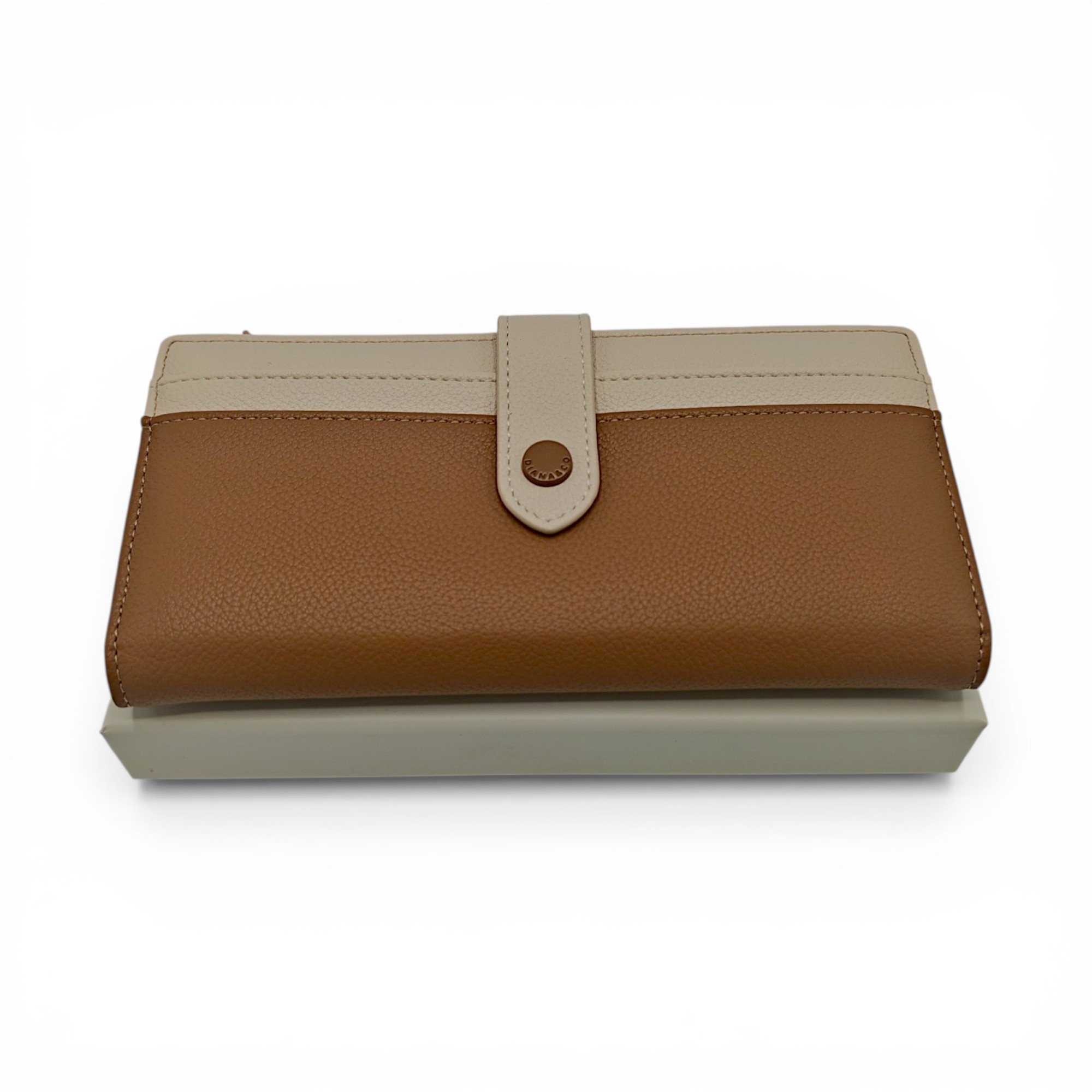 Portofel damă Diana&Co DSF997-3 maro caramel (biscuit) – design elegant și compartimentare practică