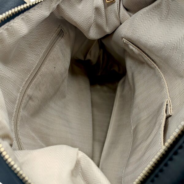 Rucsac damă modern și impermeabil, model casual ErickStyle B3777 în culoarea negru.