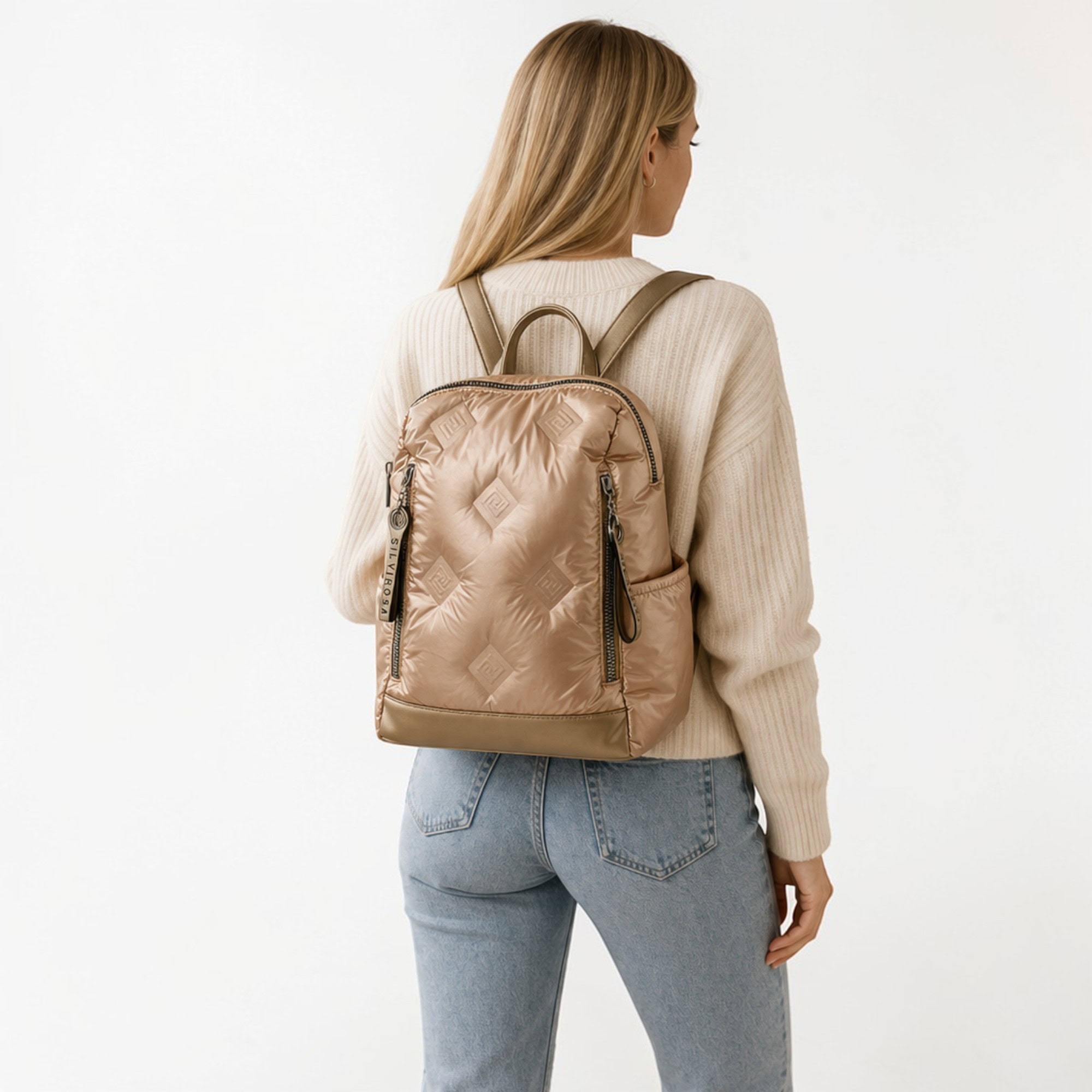 Rucsac damă modern Silvia Rosa SR7079 în culoarea Champagne, perfect pentru un stil urban și confort.