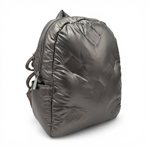 Rucsac damă modern din puffer, ideal pentru urban și stil casual, cu design elegant și confort spori.