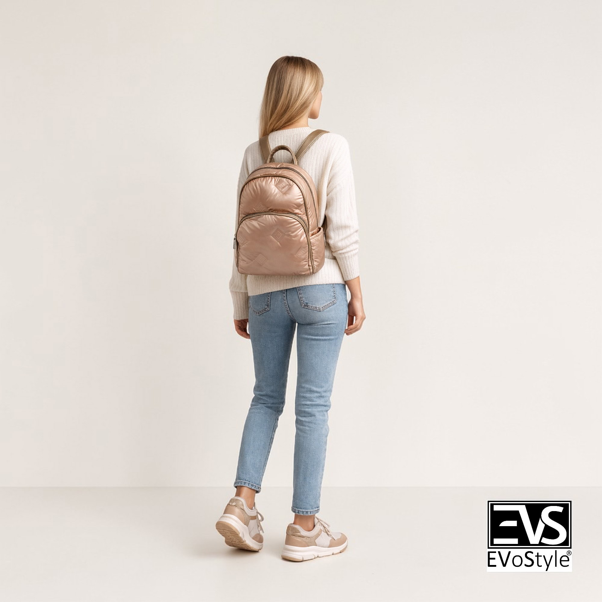 Rucsac damă Silvia Rosa SR7081-Champagne, design puffer modern și confort urban pentru stil și funcț.