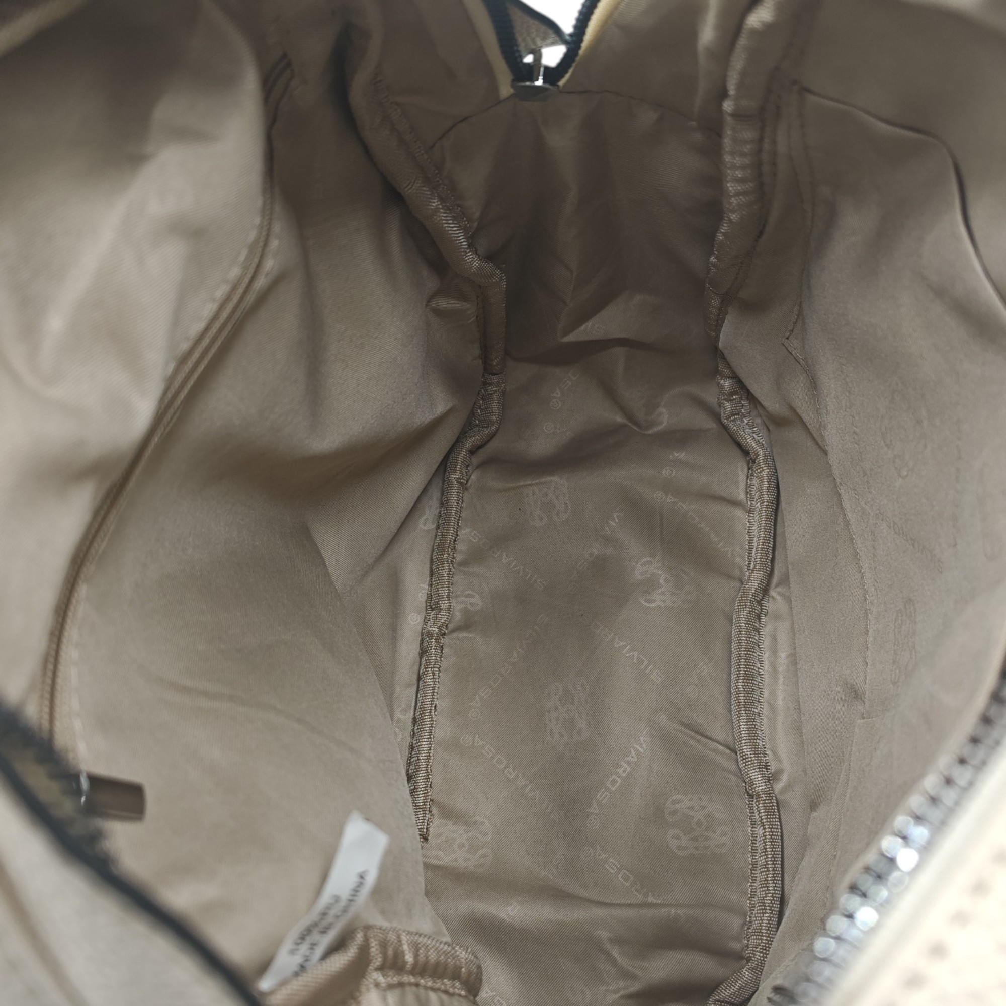 Rucsac damă Silvia Rosa SR6087 Bej – design geometric patchwork multicolor, elegant și modern (6) Rucsac damă Silvia Rosa SR6087 Bej – design geometric patchwork multicolor, elegant și modern