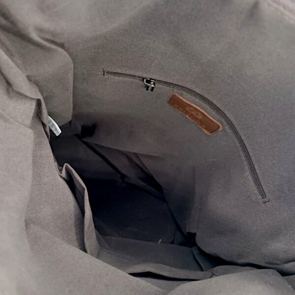 Rucsac damă din piele naturală cu design artistic patchwork multicolor și aplicații florale.