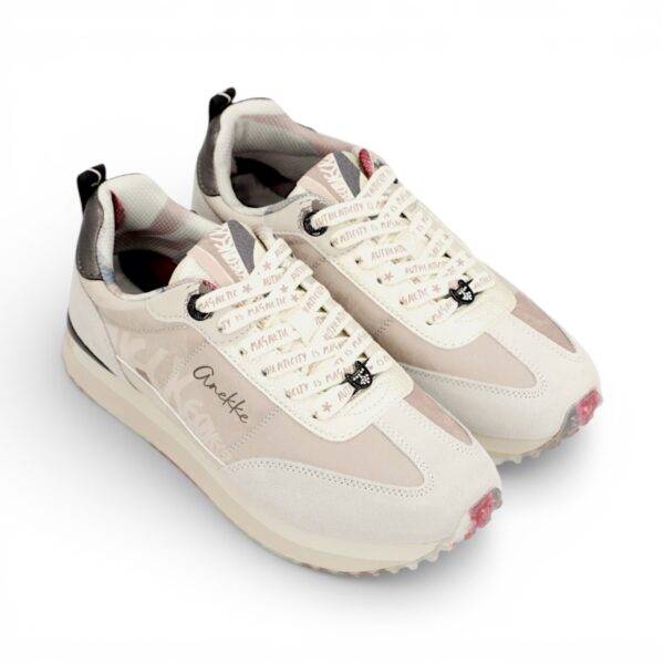 Pantofi sport damă Anekke albi, ideali pentru un look casual, confortabili și plini de inspirație pe.