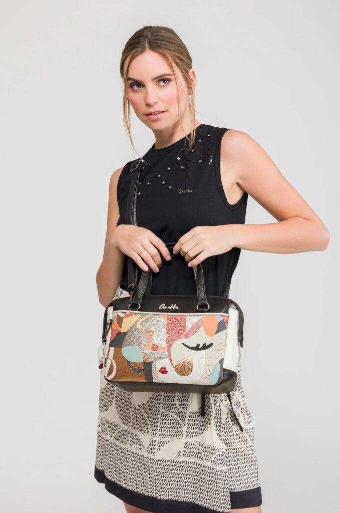 Accesorii Premium Femei 2026: Genți, Rucsacuri și Esarfe Atent Selectate Accesorii Premium Femei 2026: Genți, Rucsacuri și Esarfe Atent Selectate