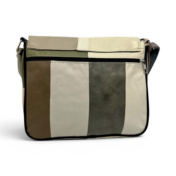 Geantă damă unicat Lucia R45-507, realizată din piele naturală multicoloră, cu design modern și eleg.