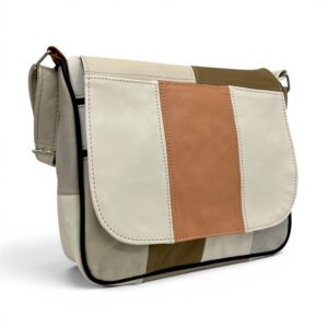 Geantă crossbody din piele naturală multicoloră pentru femei.