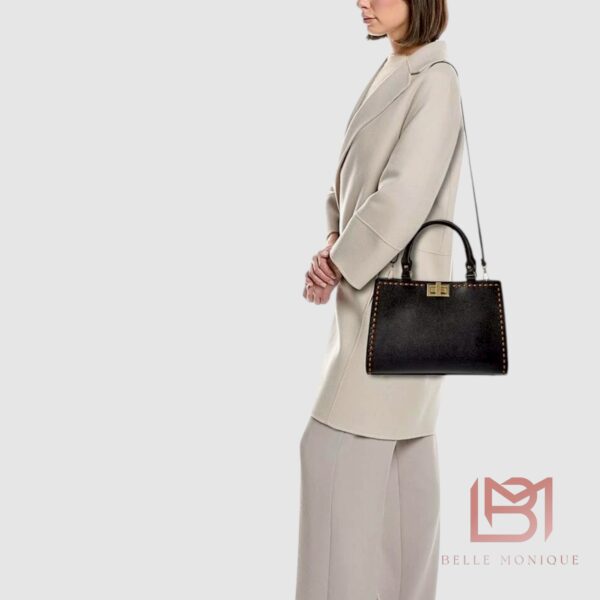 Geantă damă elegantă din piele naturală neagră, cu detalii couture și design italian sofisticat.