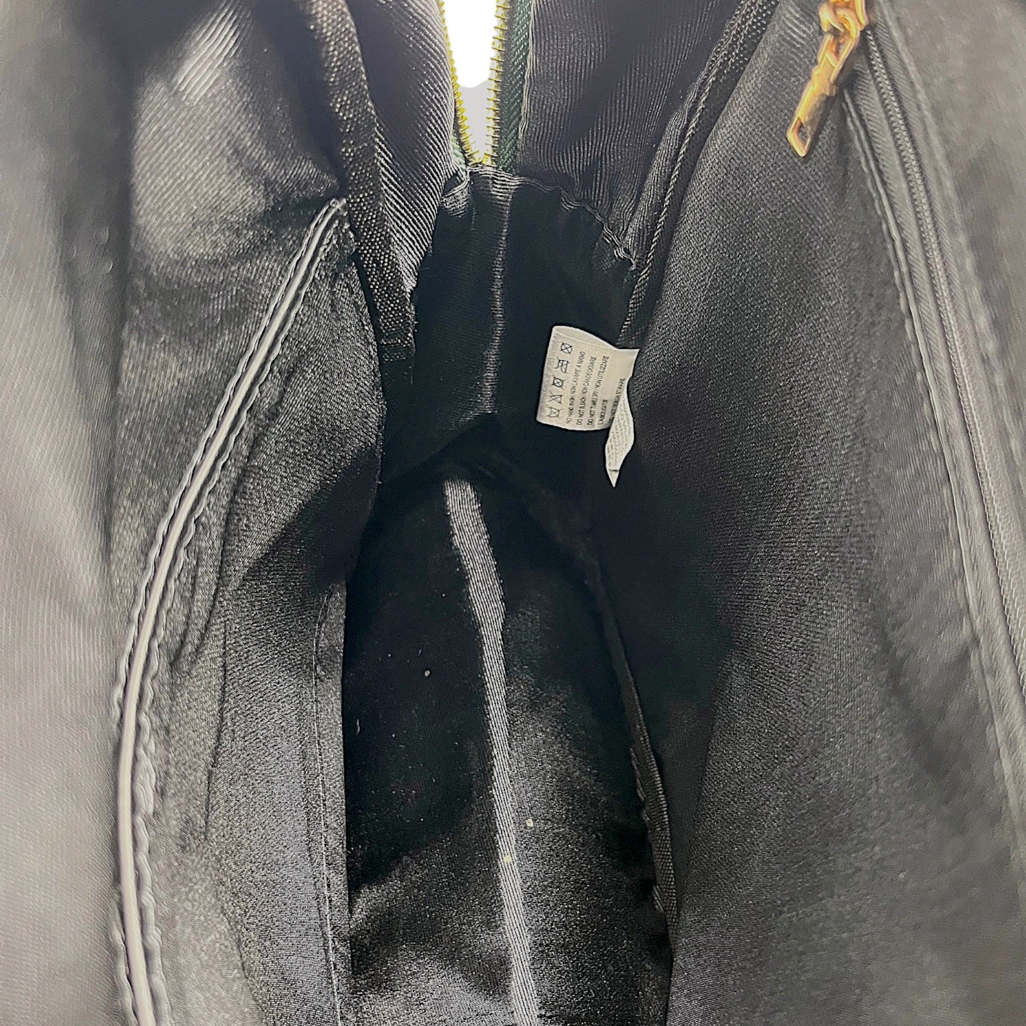 Rucsac damă Kassandra&Co KSA70111-Nero – eleganță minimalistă și stil versatil