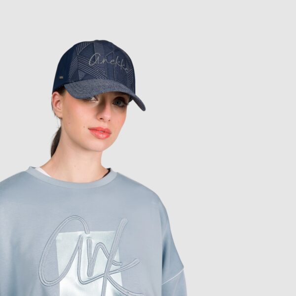 Șapcă damă Anekke Auralis, stil urban și confort zilnic, perfectă pentru ținute casual și activități.