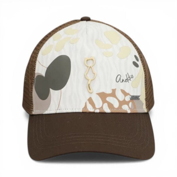 Caschetă casual Anekke Gaia cu design artistic și personalitate.