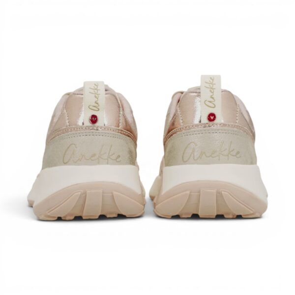 Pantofi sport damă Anekke Gold Glow, stil modern și strălucitor, perfect pentru ținute casual și ele.