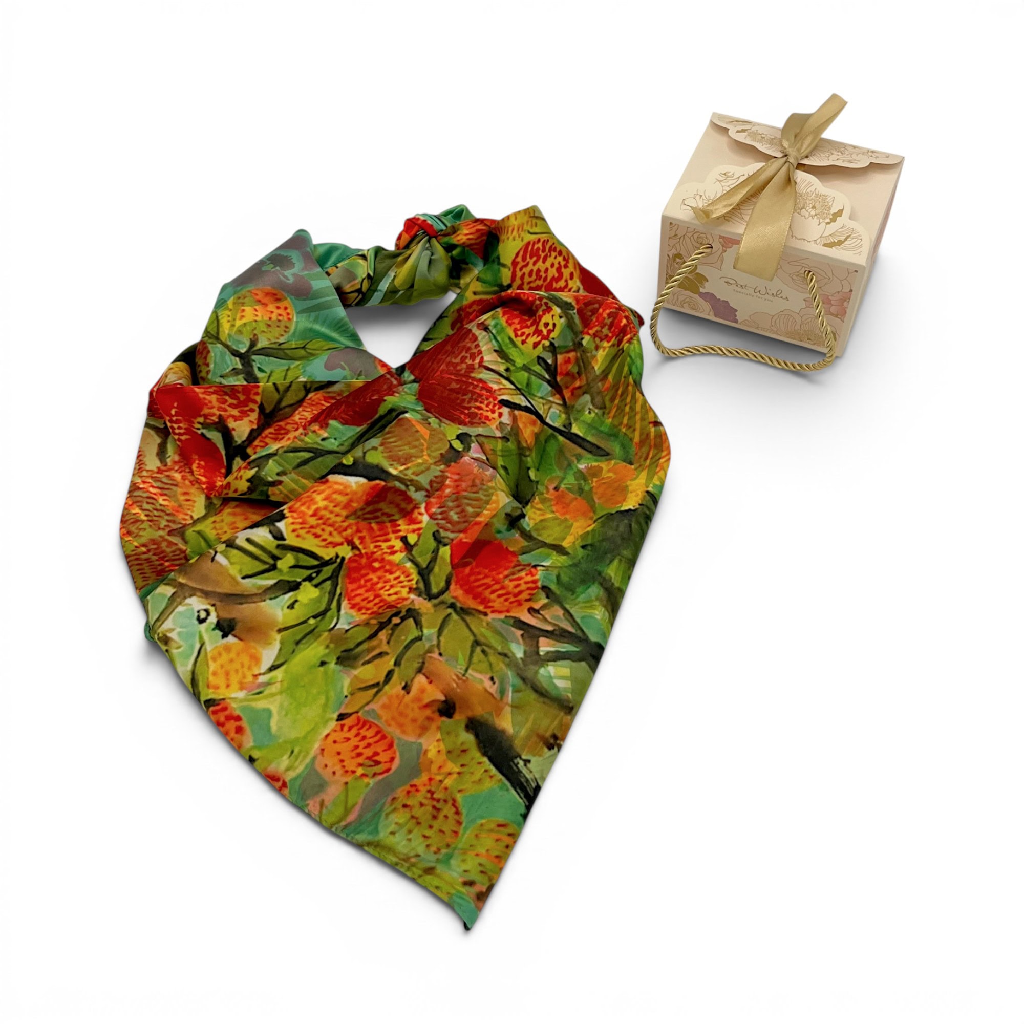 Esarfa cu imprimeu floral vibrant, perfectă pentru accesorii elegante și confortabile.