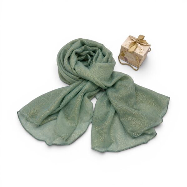 Eșarfă verde elegantă, perfectă pentru accesorii de modă și evenimente speciale.
