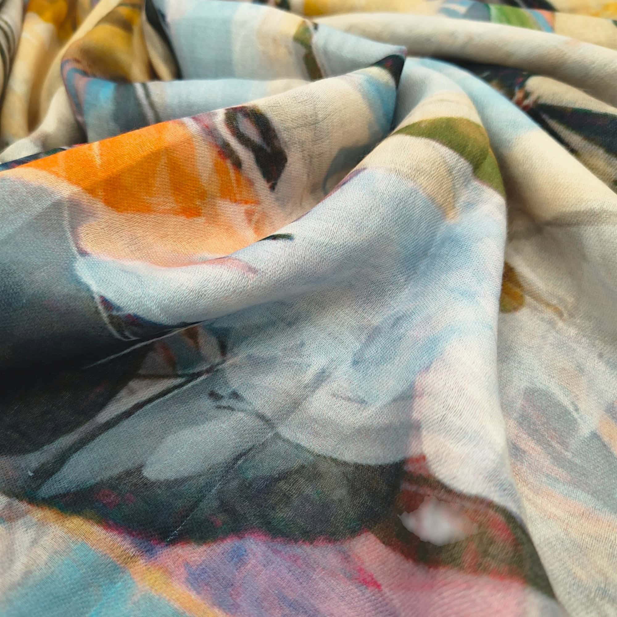 Eșarfă damă din bumbac 100%, model abstract artistic, perfectă pentru un look elegant și confortabil.