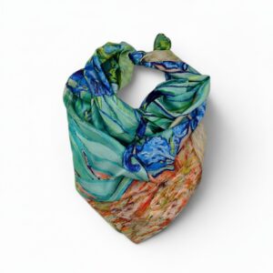 Eșarfă damă din mătase naturală cu imprimeu artistic Blue Iris, perfectă pentru un look elegant și r.