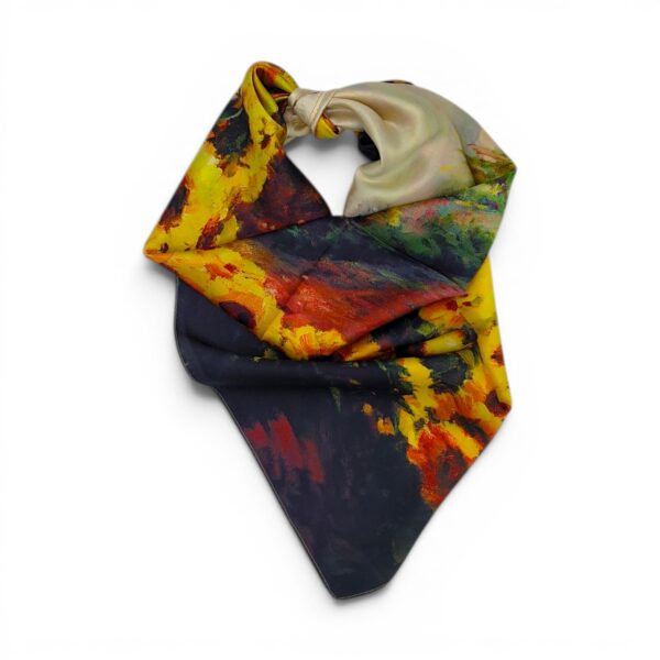 Eșarfă damă din mătase naturală cu imprimeu floral vibrant, perfectă pentru un look elegant și rafin.