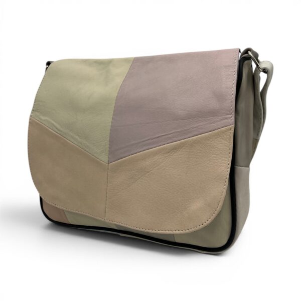 Geantă damă Lucia R45-C68, crossbody din piele naturală multicoloră, cu compartimentare practică și.