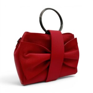 Geantă de mână roșie cu fundă, accesoriu de modă pentru femei.