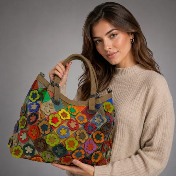 Geantă damă Jasmine 6608 din piele naturală multicoloră, decor floral 3D – 35 × 26 × 16,5 cm