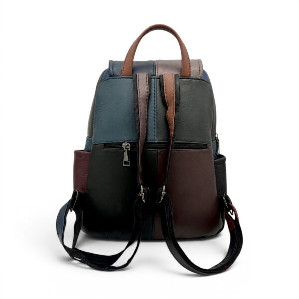 Rucsac elegant din piele și textil, perfect pentru stil urban și călătorii.