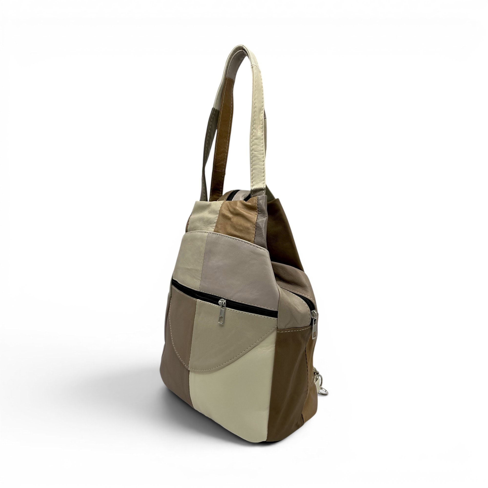 Geantă de umăr eco-friendly din materiale reciclate, ideală pentru stilul urban și sustenabil.