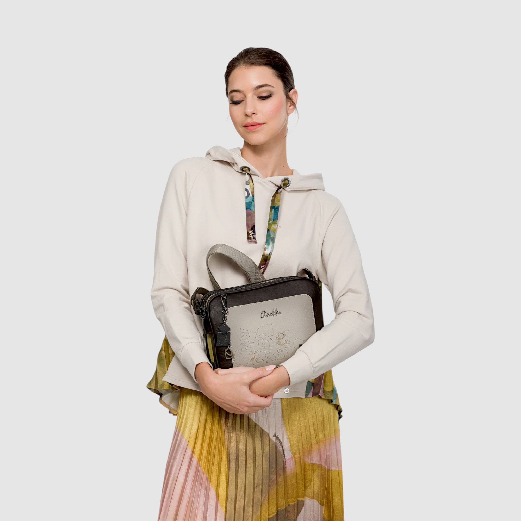 Geantă de umăr pentru femei, accesoriu casual și elegant, perfect pentru ținute zilnice și ocazii sp.