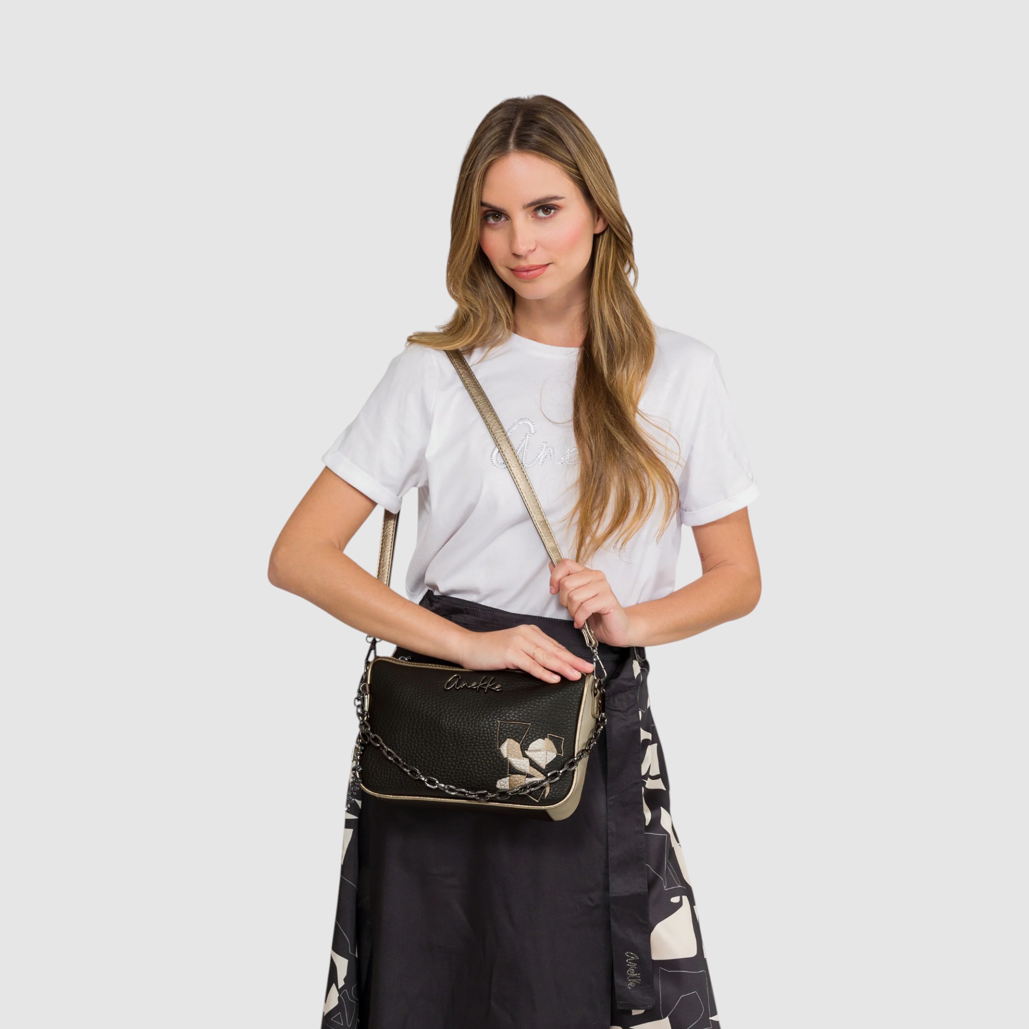 Geantă damă Anekke Essentials 42603-588-7 – crossbody negru, design practic și eleganță de zi cu zi