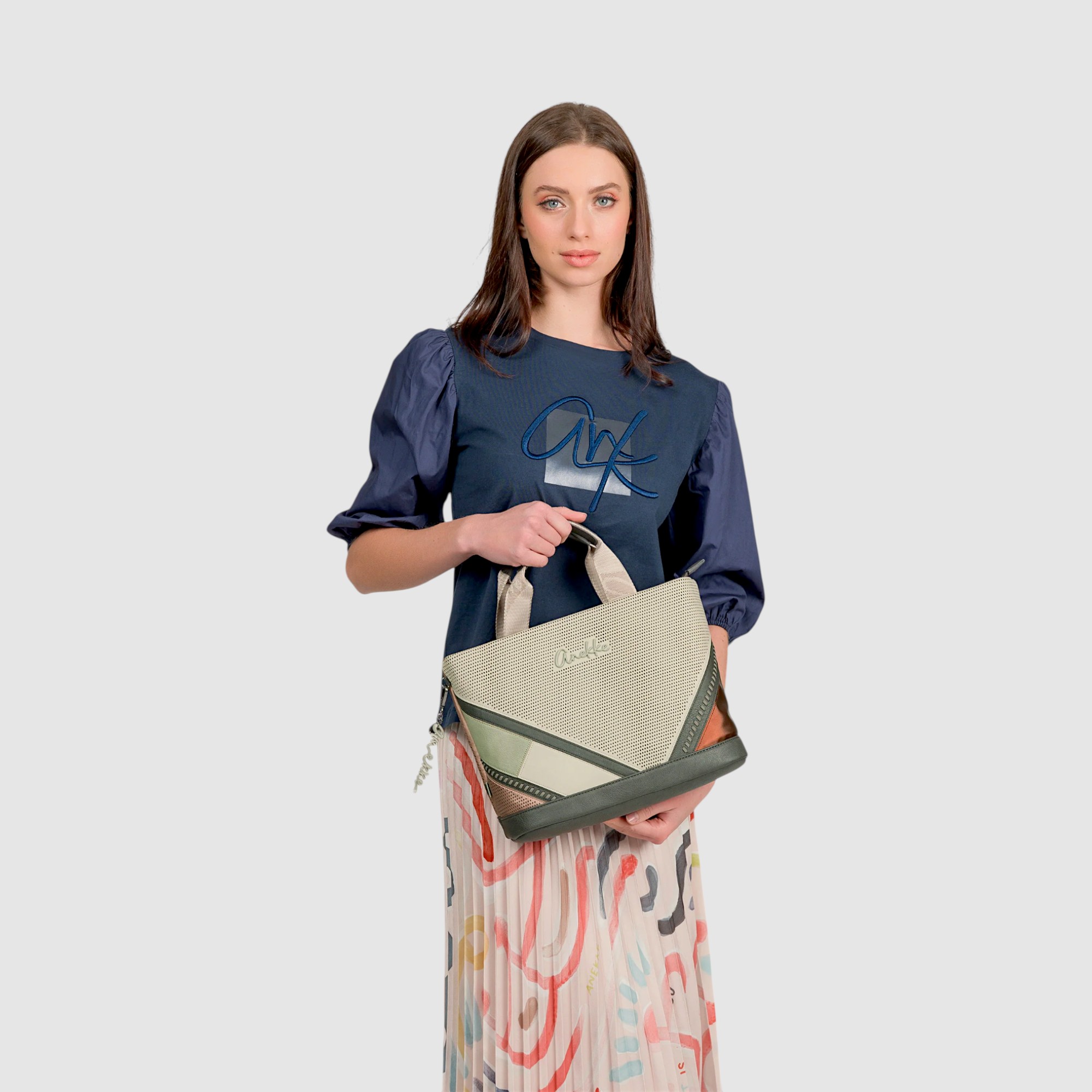 Geantă damă Anekke Symmetra 42621-222 – shopper multicolor, design geometric și eleganță contemporană (9) Geantă damă Anekke Symmetra 42621-222 – shopper multicolor, design geometric și eleganță contemporană