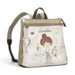 Rucsac de damă cu design artistic și imprimeu cu personaj și elemente creative.