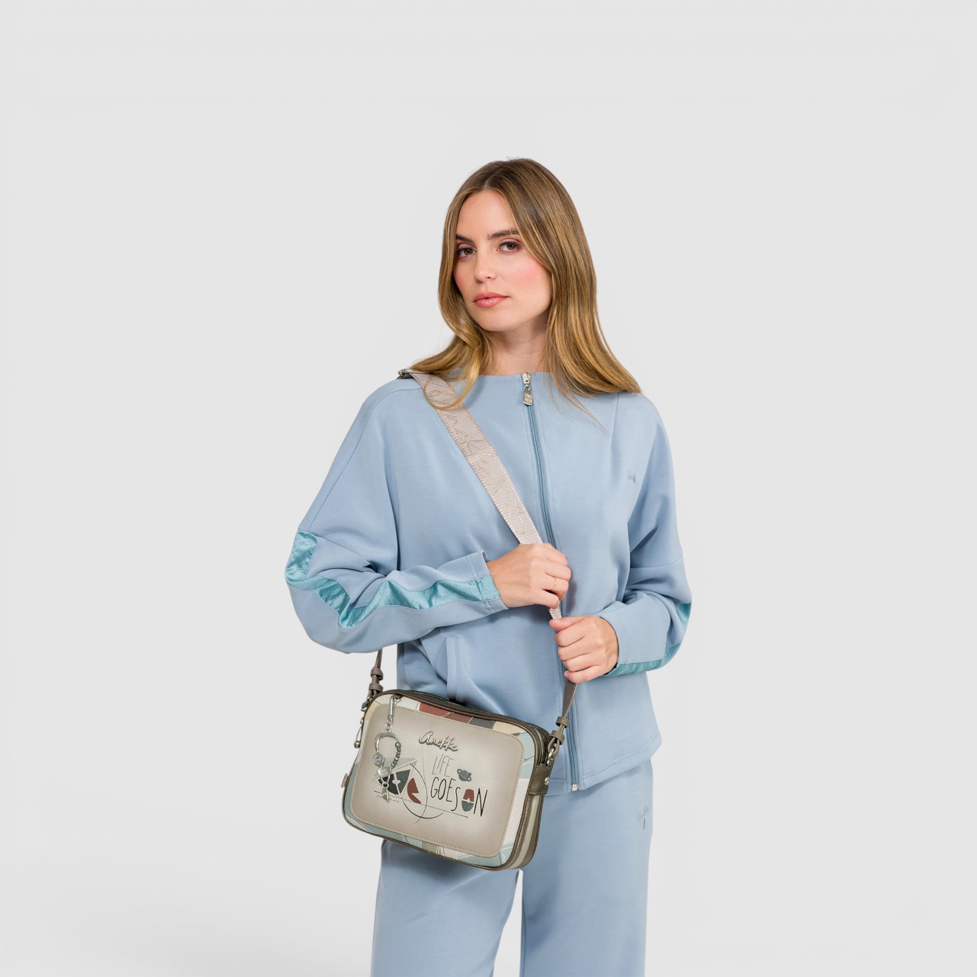 Geantă damă Anekke Auralis 42813-188 – crossbody medie cu 3 compartimente