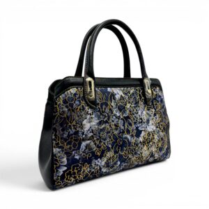 Geantă de mână și crossbody cu motive florale aurii, design elegant.