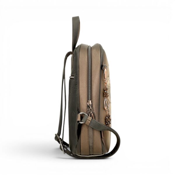 Rucsac damă Anekke Dreamverse Wings 39735-252 – model casual mediu, 24 × 30 × 8 cm